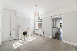 Lounge- click for photo gallery
